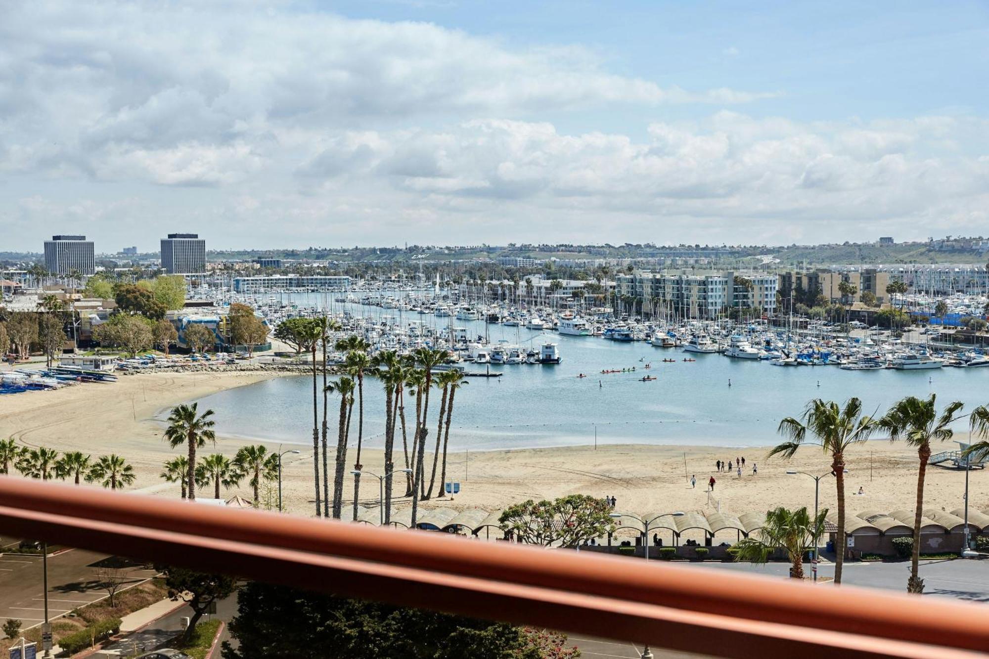Marina Del Rey Marriott Hotel Los Angeles Bagian luar foto